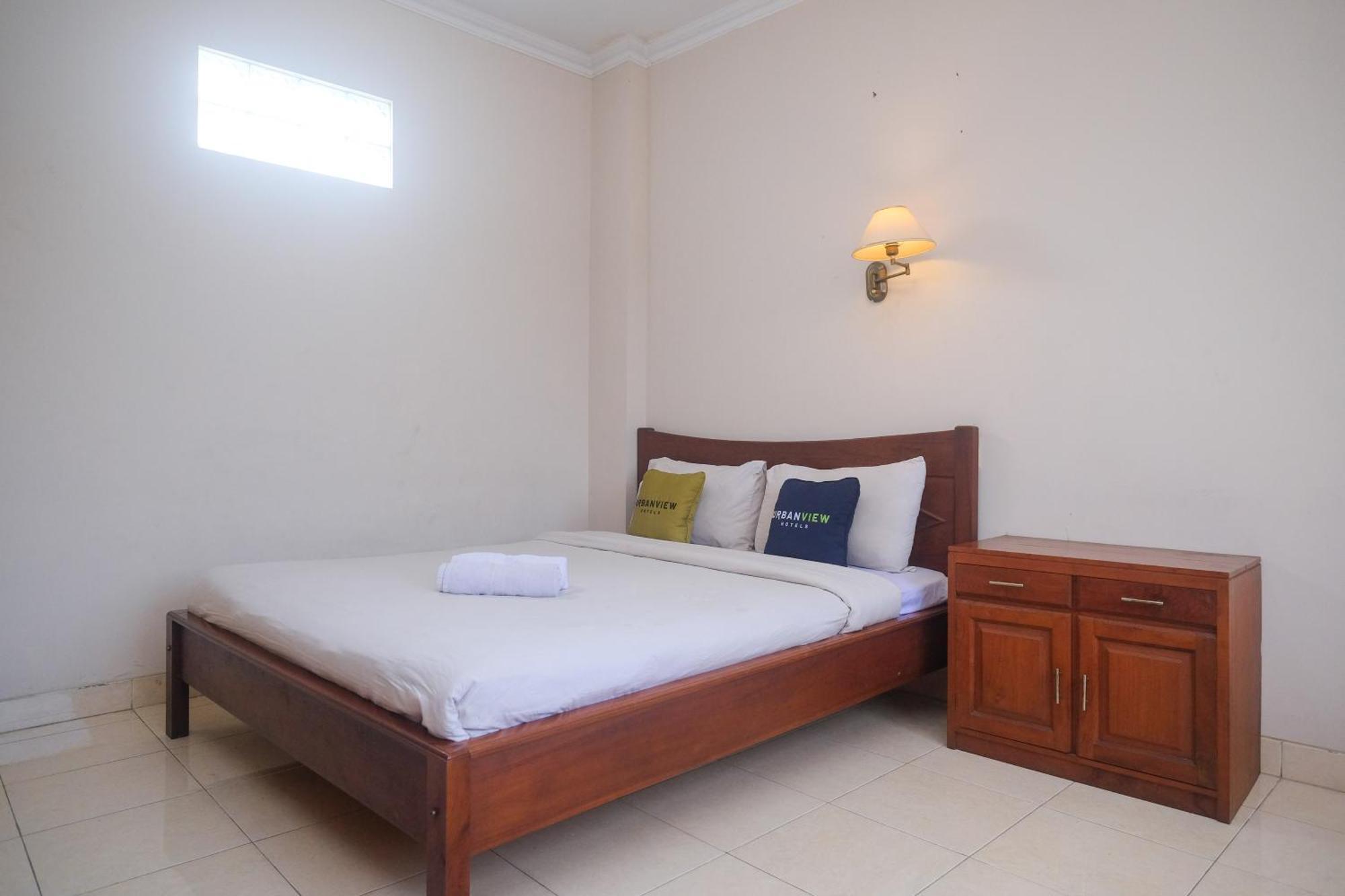 Urbanview Hotel Pondok Anggun Yogyakarta By Reddoorz Maguwo Екстериор снимка