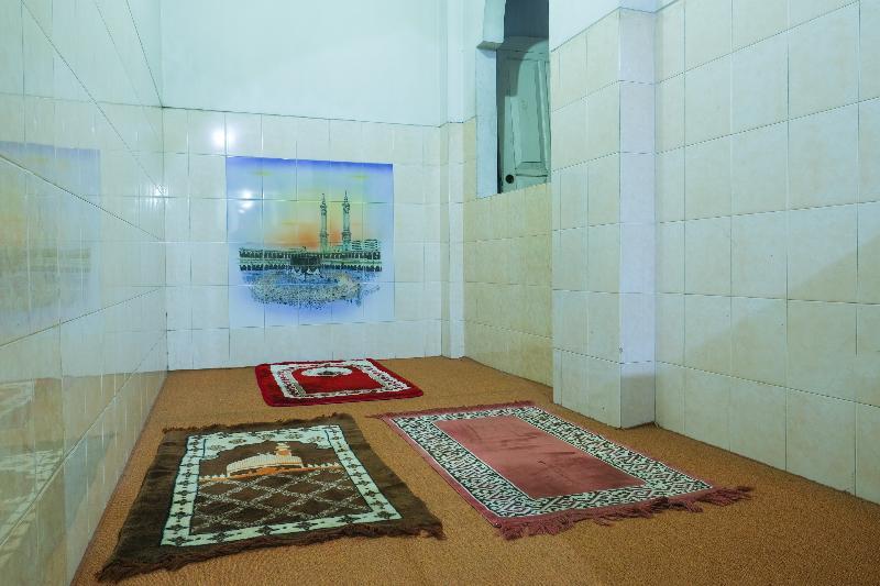 Urbanview Hotel Pondok Anggun Yogyakarta By Reddoorz Maguwo Екстериор снимка